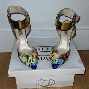 Steve Madden Vibrant Multicolor Heels with Gold Accents